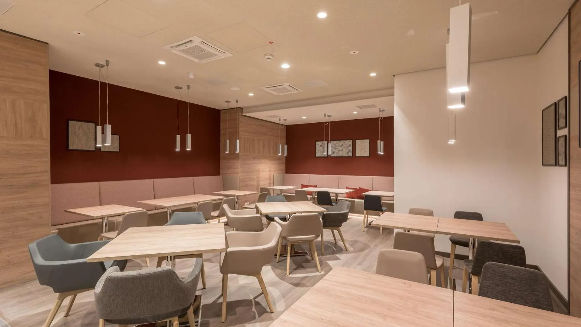 Hampton By Hilton Frankfurt City Centre East Frankfurt am Main 3*,
